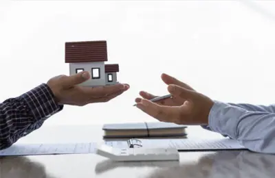 Interpreter for Notarial Signings in Lucca